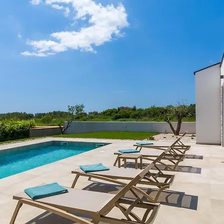 Villa With Stunning Views Vodnjan