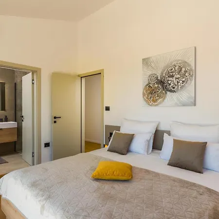 With Stunning Views Vodnjan