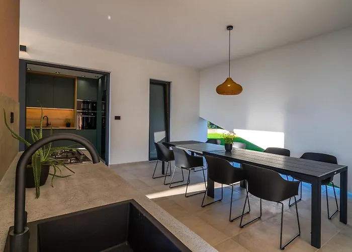 With Stunning Views Villa *