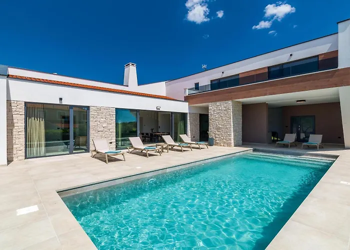 With Stunning Views Villa *