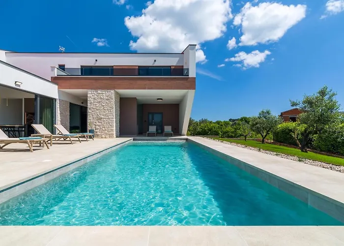 With Stunning Views Villa *